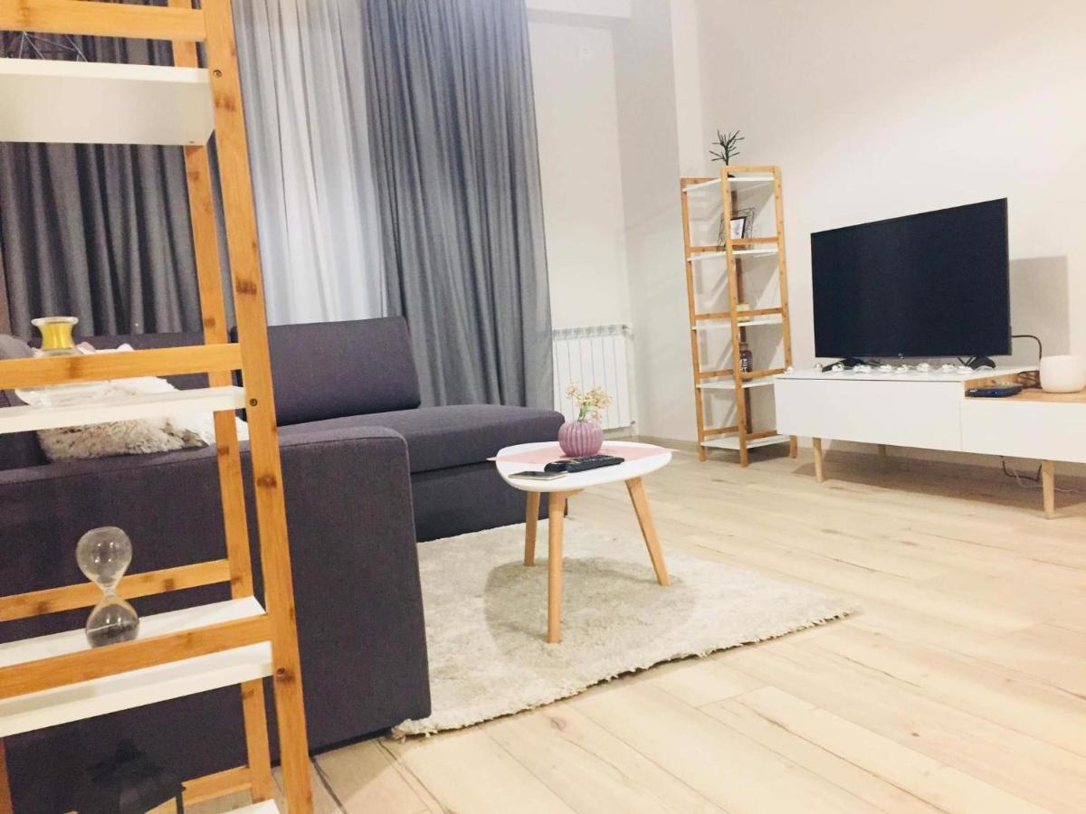 Sol'S M2 White Modern Apartments Tbilisi Exteriér fotografie